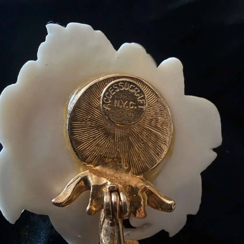 Accessocraft NYC carved white rose pin